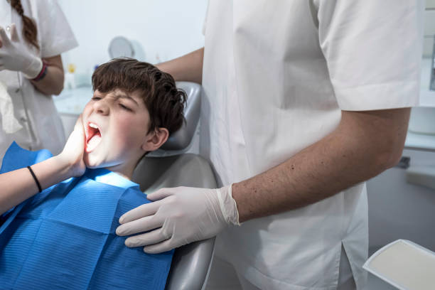 Best Broken or Cracked Tooth Emergency Dentist in Carterville, MO